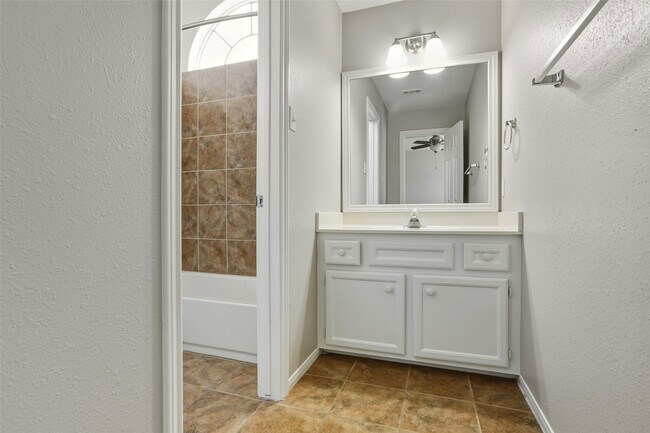 Building Photo - 14861 Altair Ct