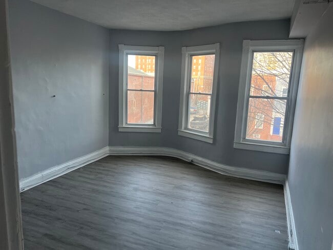 Building Photo - 257X McCulloh St