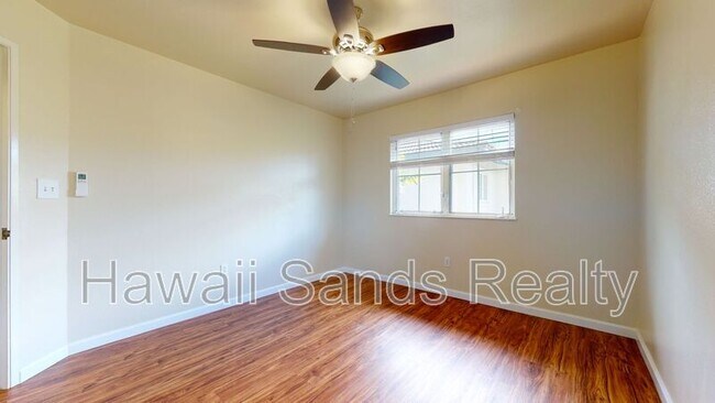 Building Photo - 91-1017-1017 Wahinoho St