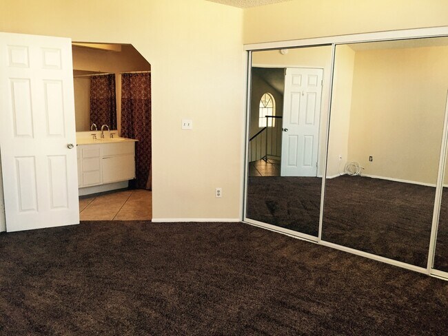 Building Photo - !! WOWWWW INCREDIBLE HOUSE FOR RENT IN BEAUTIFUL PEEPPER RIDGE AREA !!