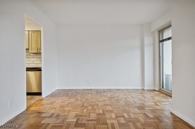 Building Photo - 377 S Harrison St