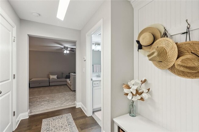 Building Photo - 1007 Edgemont Dr