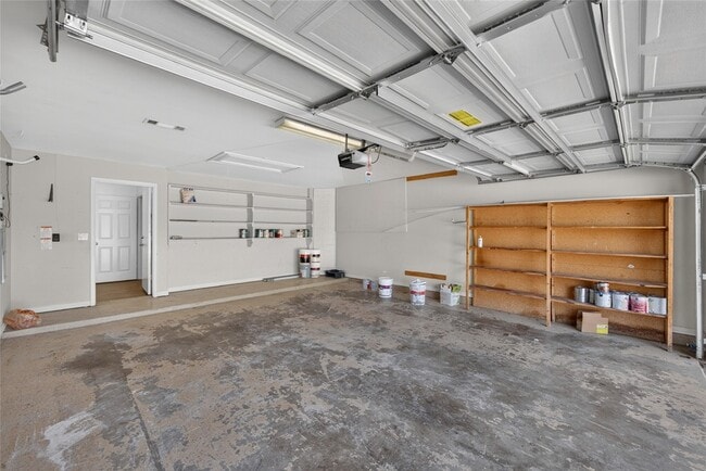 Building Photo - 3731 Charter Dr