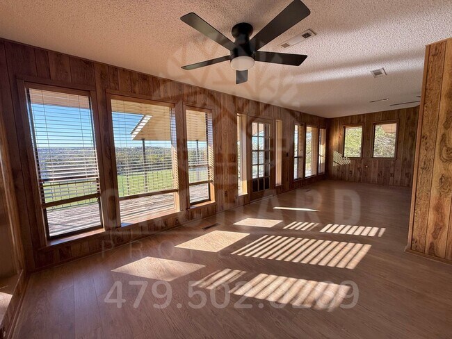 Building Photo - 3 Bed/ 2 Bath Home in Greenland/South Faye...