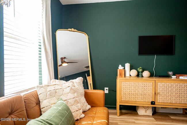 Building Photo - 271 Jarama Cir