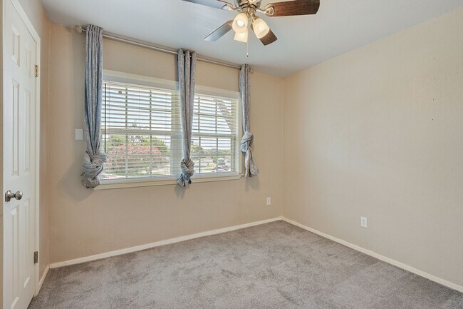 Building Photo - 3345 Lodgepole Cir