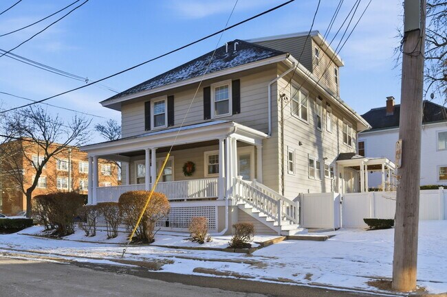 Building Photo - 230 Lafayette St