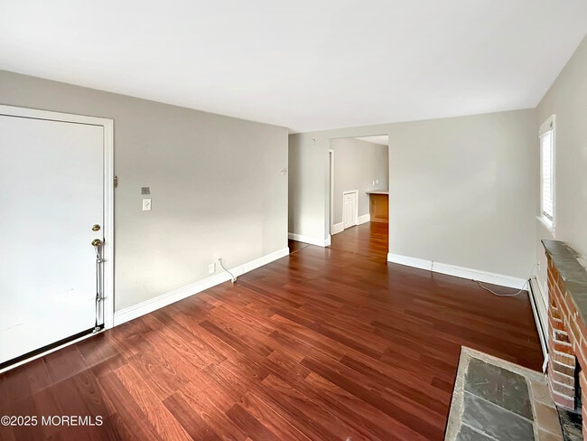 Building Photo - 33 Prospect Ave