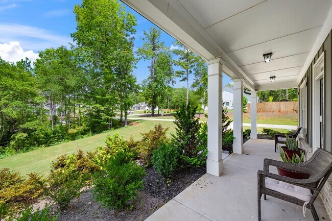 Building Photo - 2108 Charmond Dr