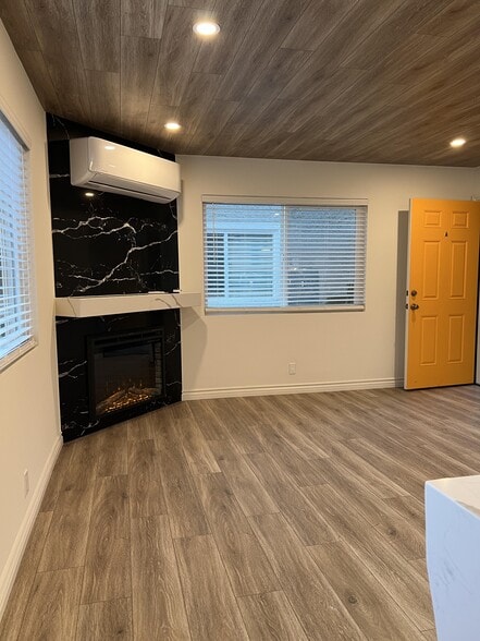 Building Photo - 33751 El Encanto Ave
