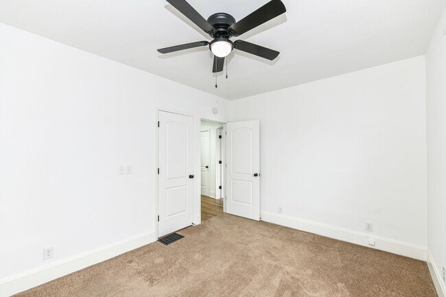 Building Photo - 3111 N Capitol Ave