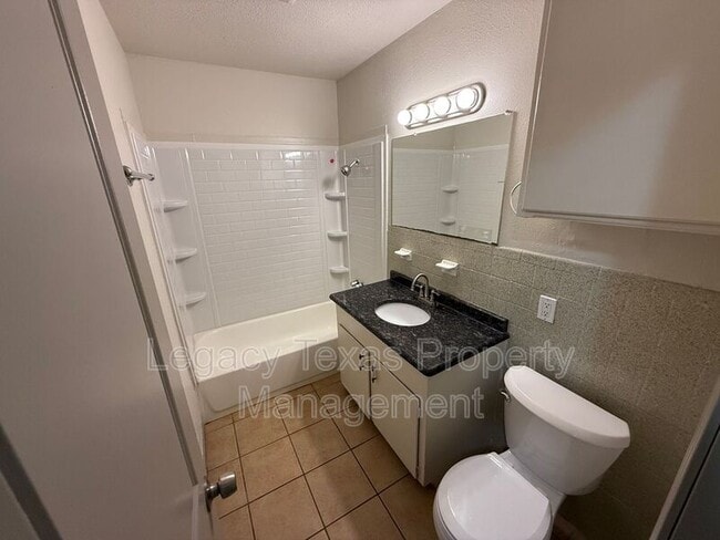 Building Photo - 1607 McAnear St