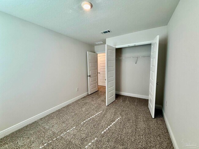 Building Photo - 4067 Pendragon Cir