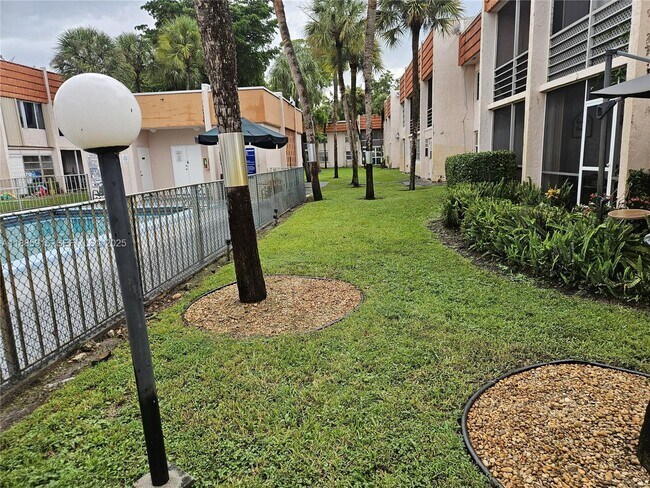 Building Photo - 7610 Stirling Rd