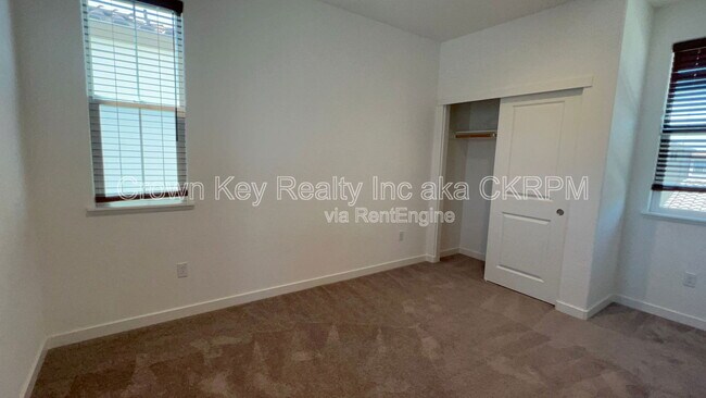 Building Photo - 155 E Ramsey Dr