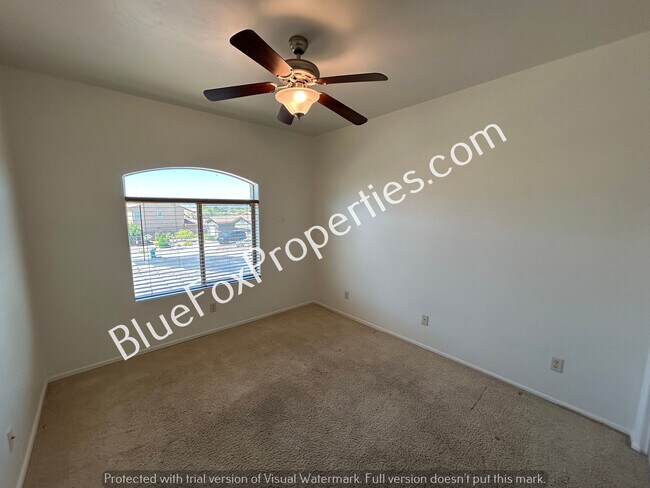 Building Photo - 2705 E Scenic Overlook Pl