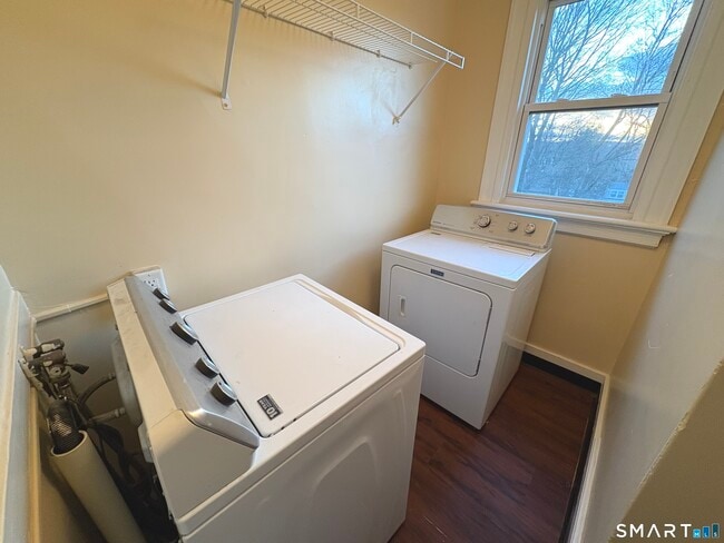 Building Photo - 171 Bassett St