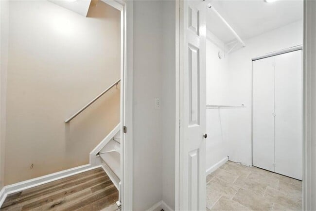 Building Photo - 4445 Aspen Woods Ct