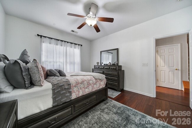 Building Photo - 12252 Stratfield Pl Cir