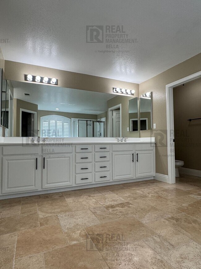 Building Photo - Spacious Murrieta Home with Pool, Spa, Firepit & Backyard Entertaining