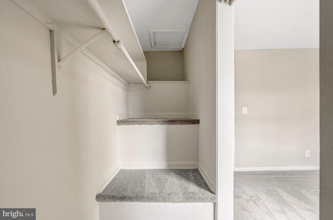 Building Photo - 8326 Darlington St