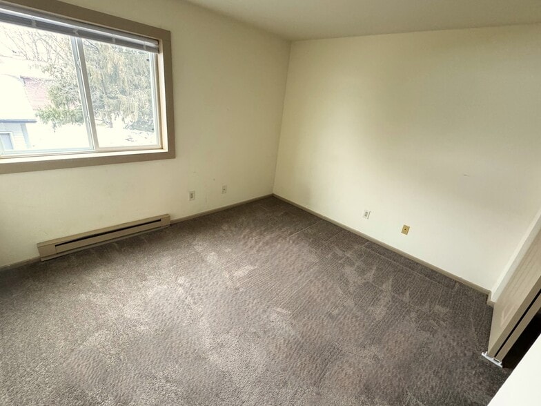 Building Photo - 6740 Jacobs Way