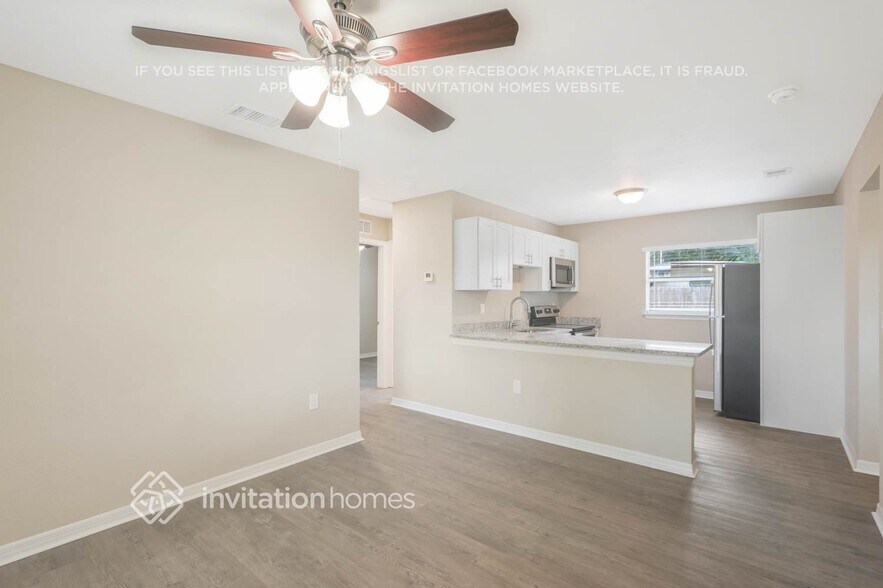 Building Photo - 7600 14th St N