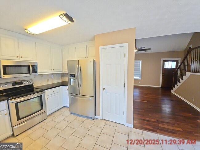 Building Photo - 155 Stroud Rd