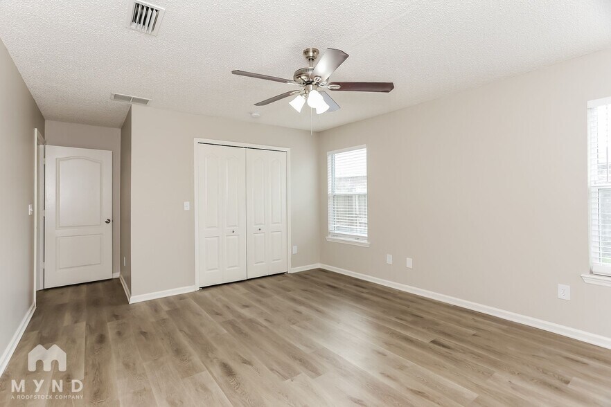 Building Photo - 2511 Mallory Hills Rd