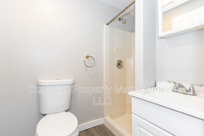 Building Photo - 238 N Main St