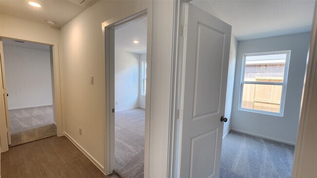 Building Photo - 26850 Cascade Sunrise St