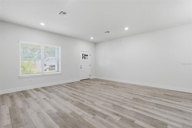 Building Photo - 16475 SE 89th Terrace