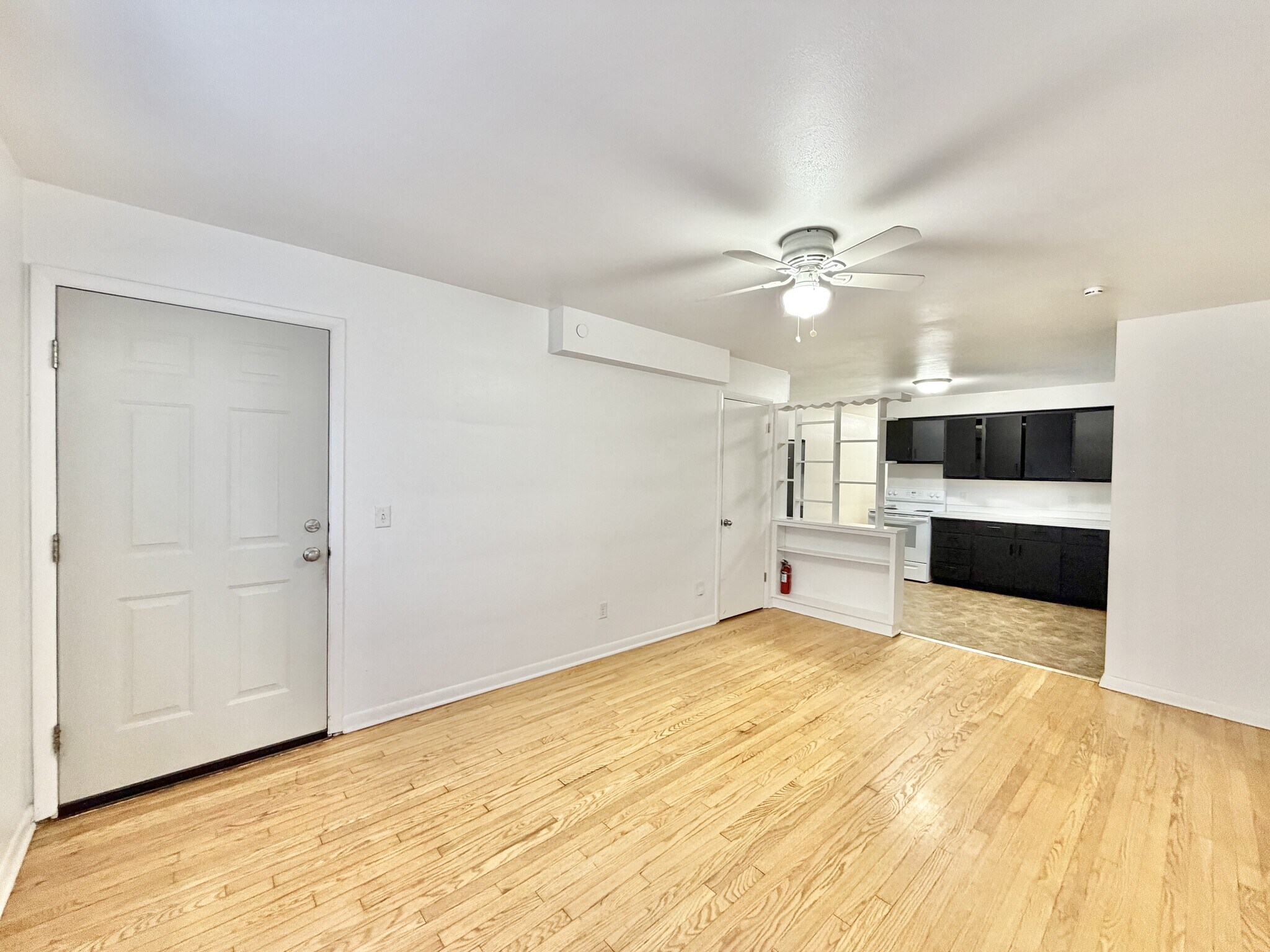 Building Photo - 290 Orchard Dr