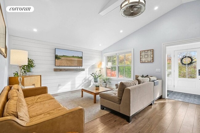 Building Photo - 37 Maryland Blvd