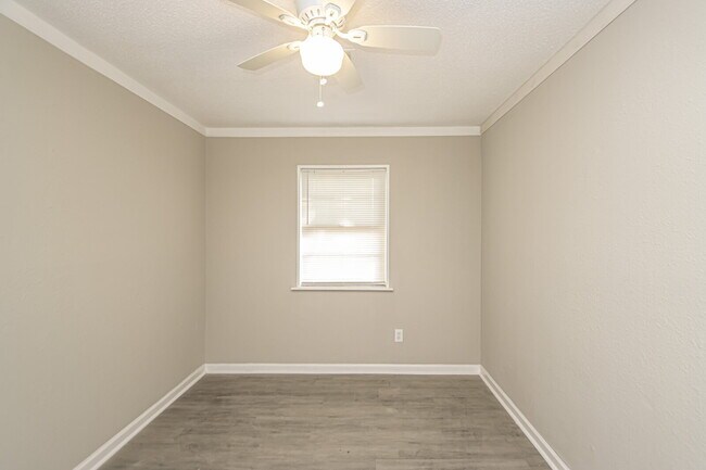 Building Photo - Charming 3-Bedroom Home on a Spacious Lot in Benton, AR – Perfect for Comfortable Living!