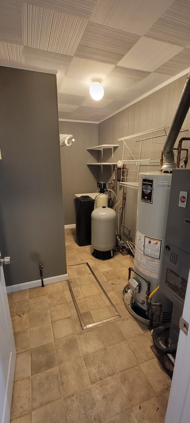 Building Photo - 269 Hohman Ave