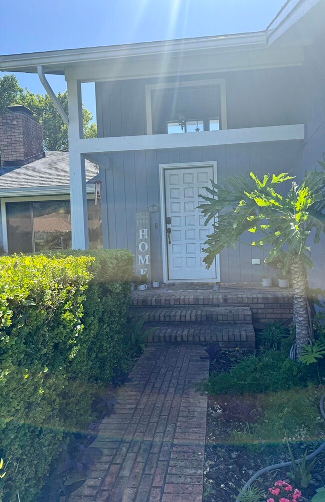 Building Photo - 350 Sailfish Dr