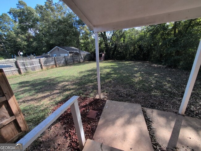 Building Photo - 202 Bishop Dr