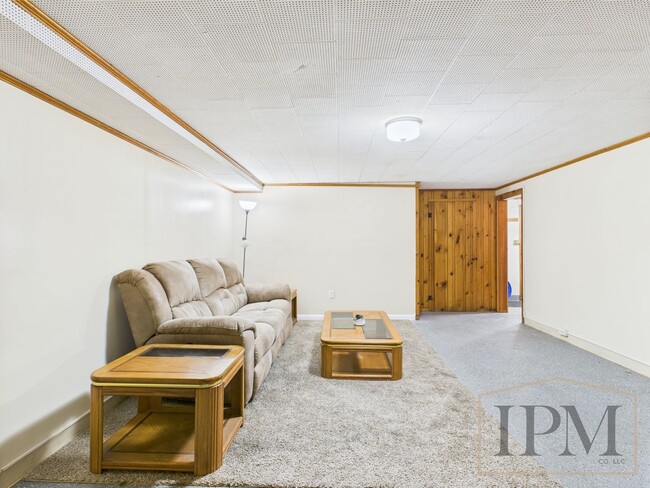 Building Photo - 307 N Fayette St
