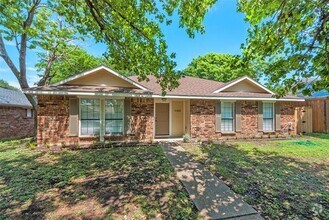 Building Photo - 7159 Penshire Dr