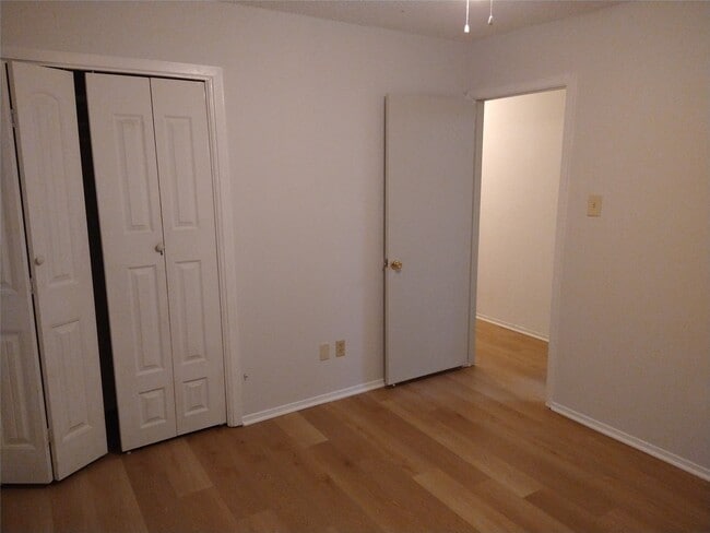 Building Photo - 11022 Longtom Ct