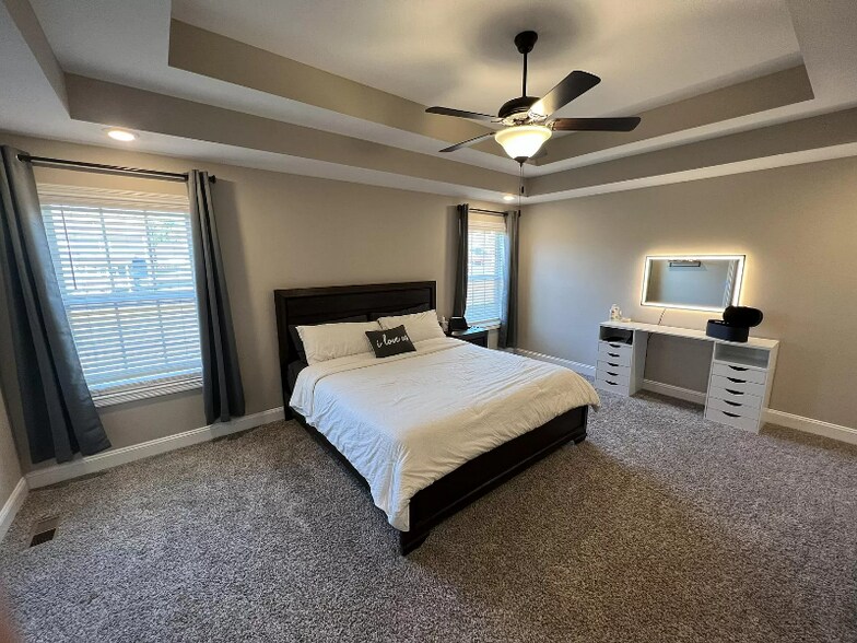 Building Photo - 201 Geneva Ln