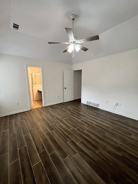 Building Photo - 5760 Pecan Trce