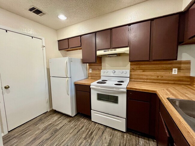 Building Photo - 5309-A Indio