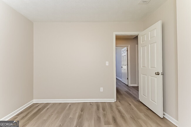 Building Photo - 210 Coldsprings Ct