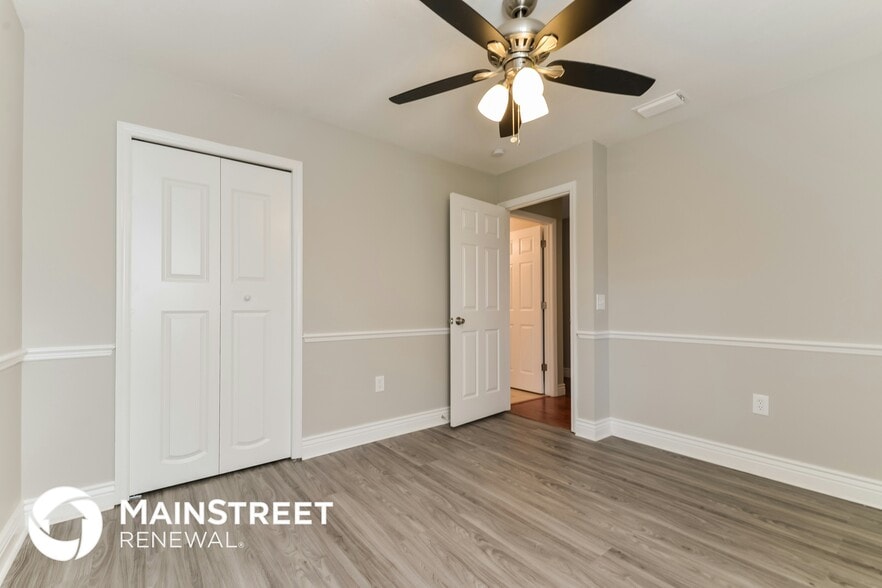 Building Photo - 8316 Brandeis Cir W