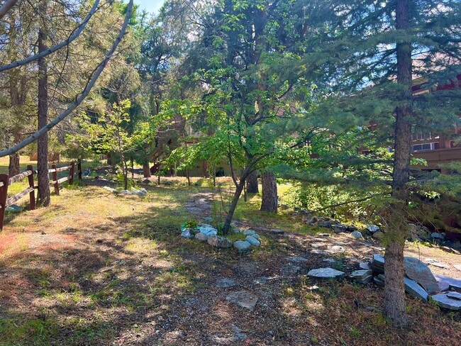 Building Photo - 14700 Voltaire Dr