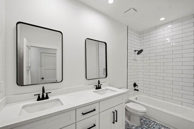 Building Photo - 8421 Venus St