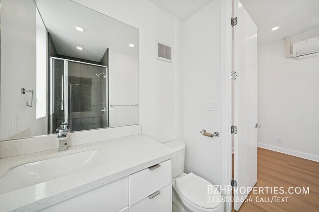 Building Photo - 4525 St Elmo Dr