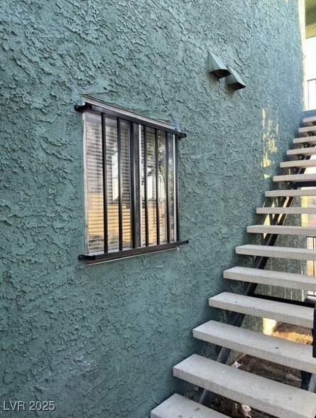 Building Photo - 6932 Kilgore Dr